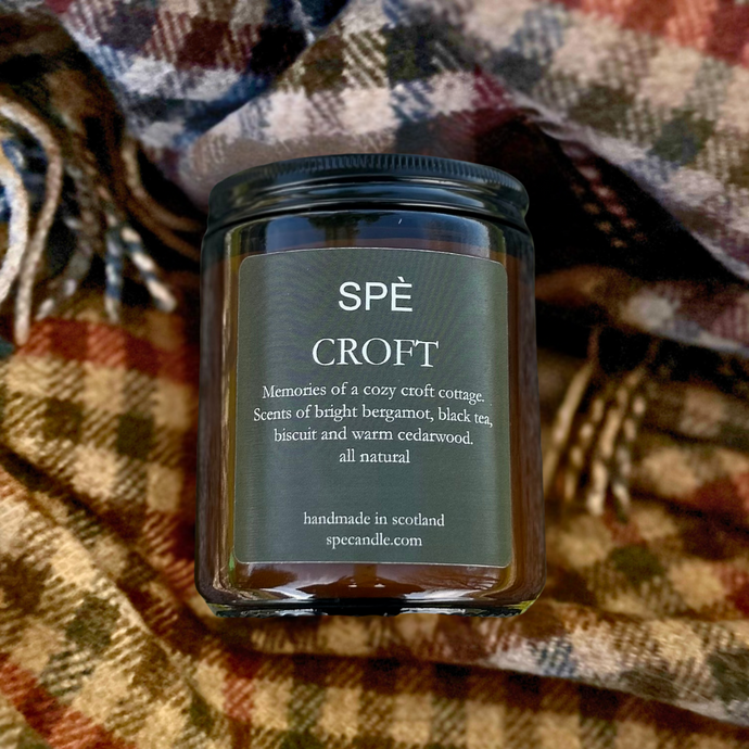 Croft - Memories of a Cozy Cottage - Apothecary Soy Candle - 220ml