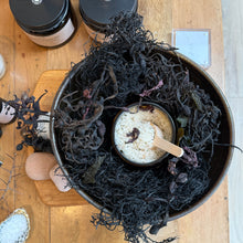 A bowl filled with Wild Beach Bath Tea by SPÈ Atelier.
Made with Blackthorn Scottish Sea Salt Flakes
