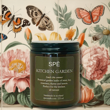 Kitchen Garden - Herbaceous - Apothecary Soy Candle - 220ml