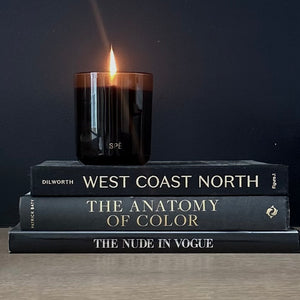 Dubh Noir - Mysterious + Wild, Black Wax - Luxury Soy Candle - 390ml