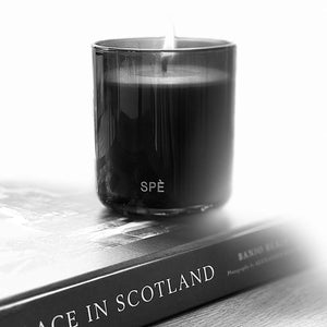 Dark, spiced candle in elegant smoky vessel – Dubh Noir by SPÈ Atelier.
